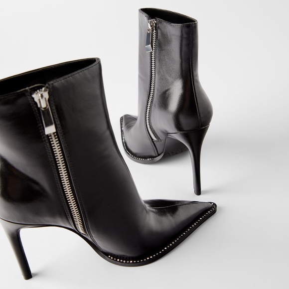 🤩Sexy Zara Black & Shiny Heeled Ankle Boots NWT🤩 - Picture 5 of 10